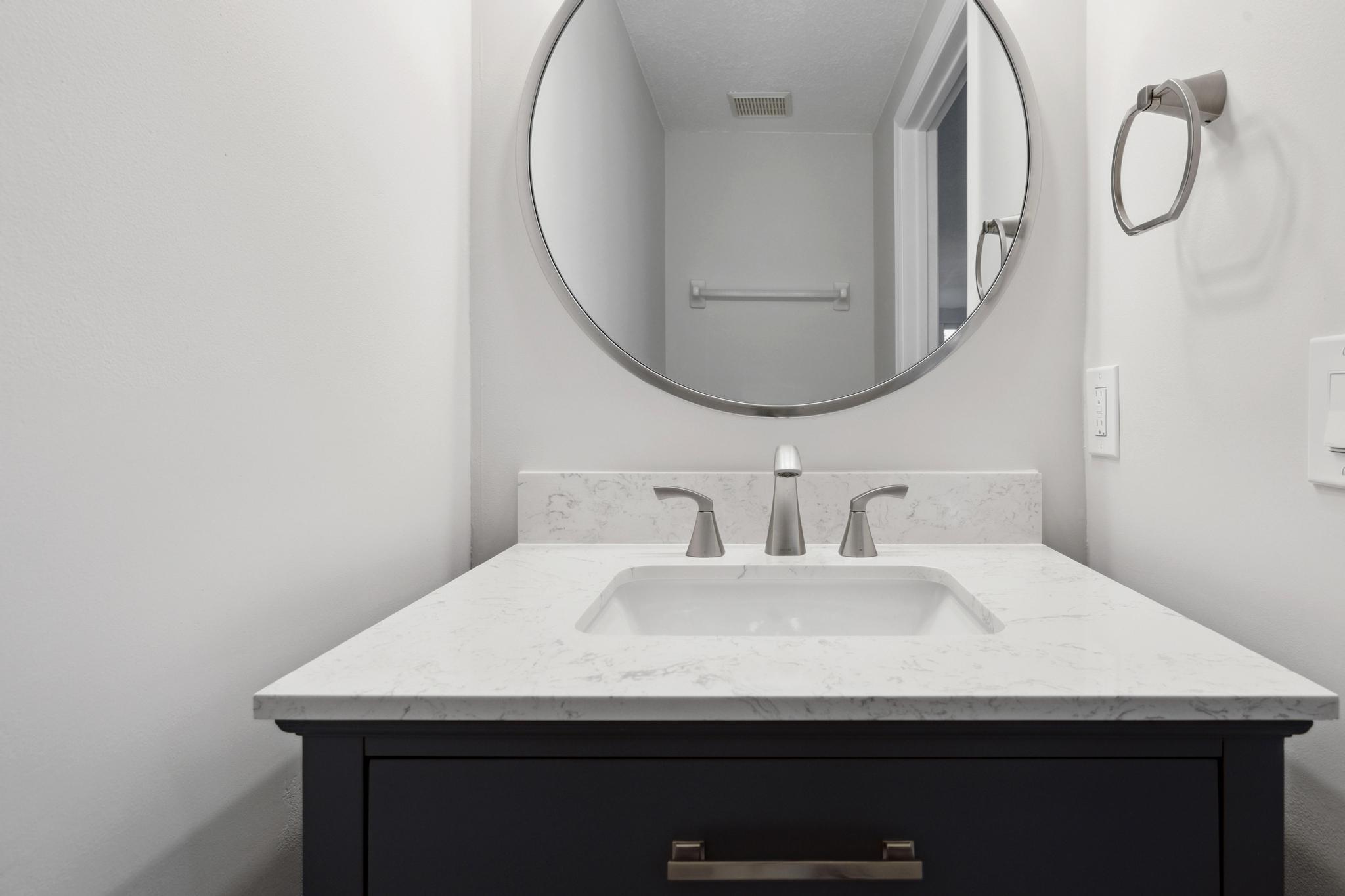 860 E Jeffery Street