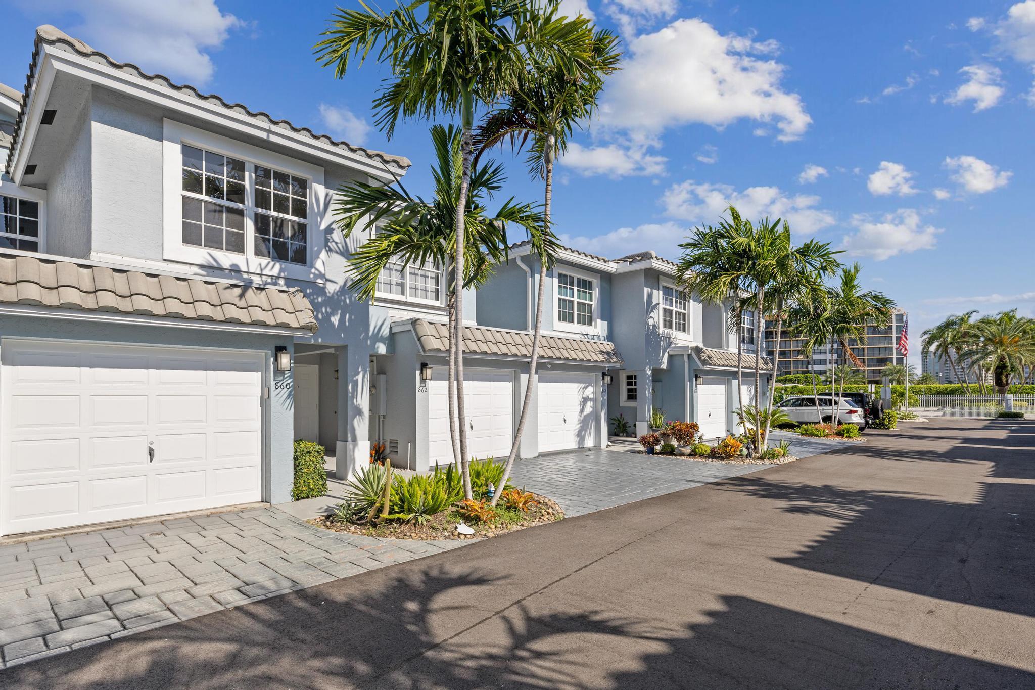 860 E Jeffery Street