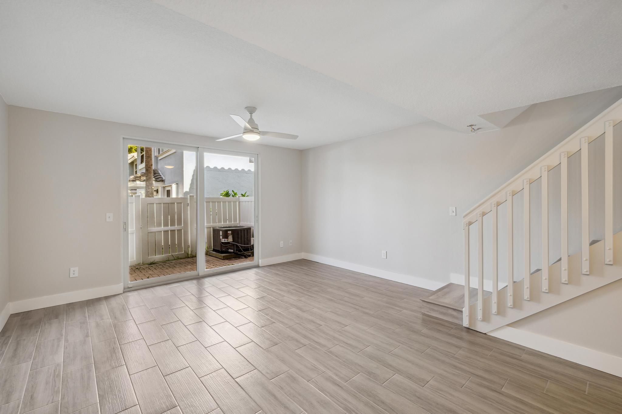 860 E Jeffery Street