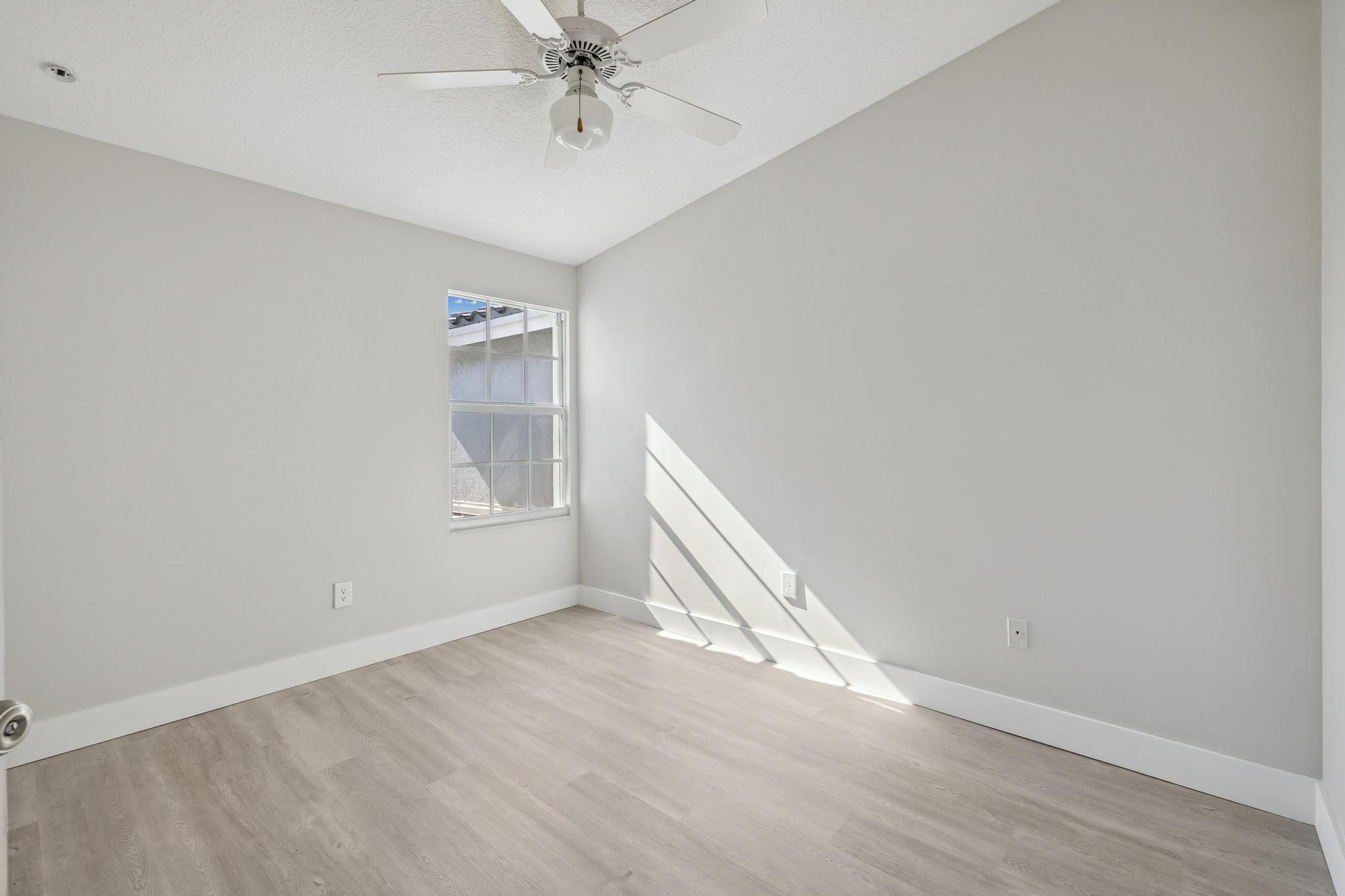 860 E Jeffery Street