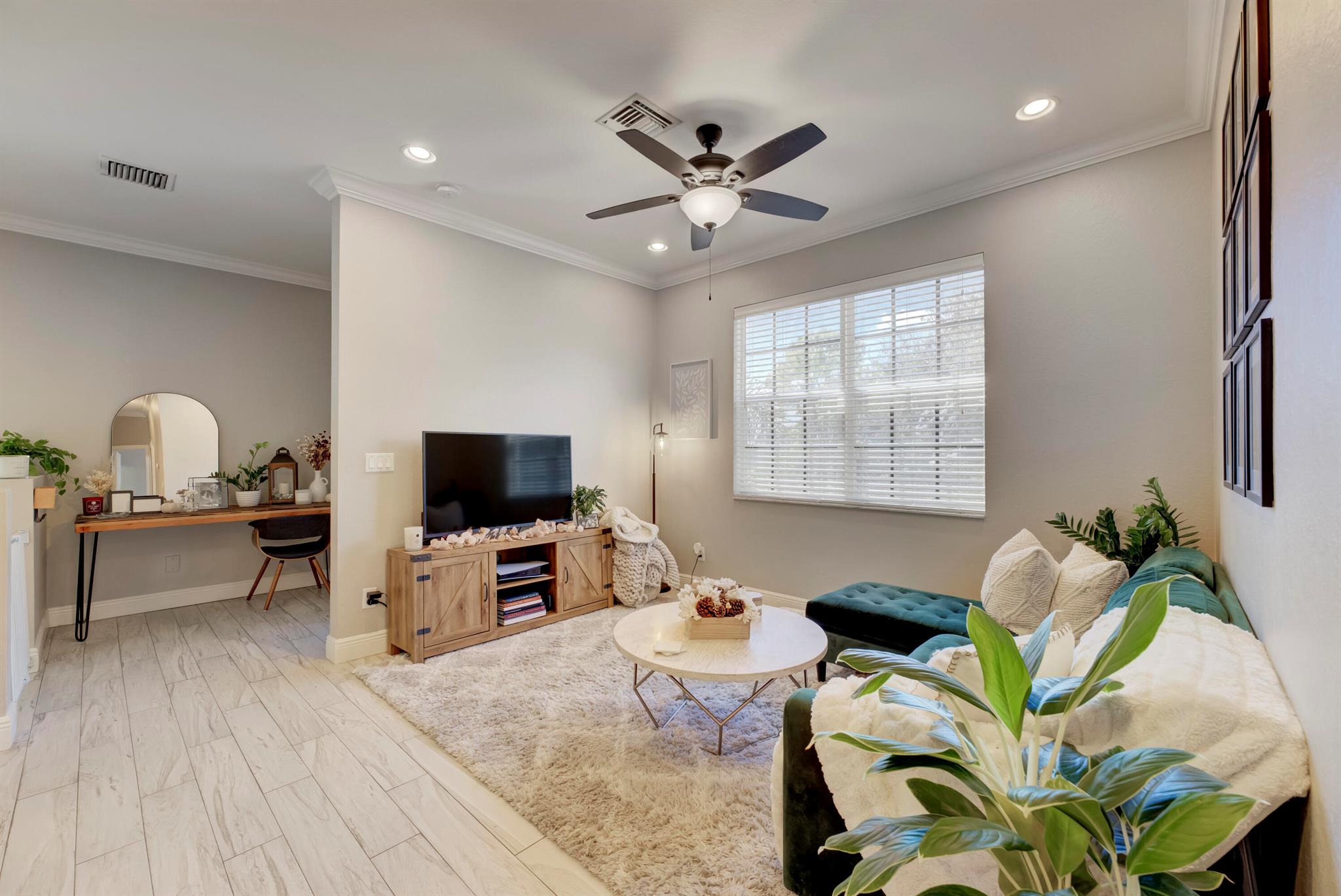 3051 SE Lexington Lakes Drive 203
