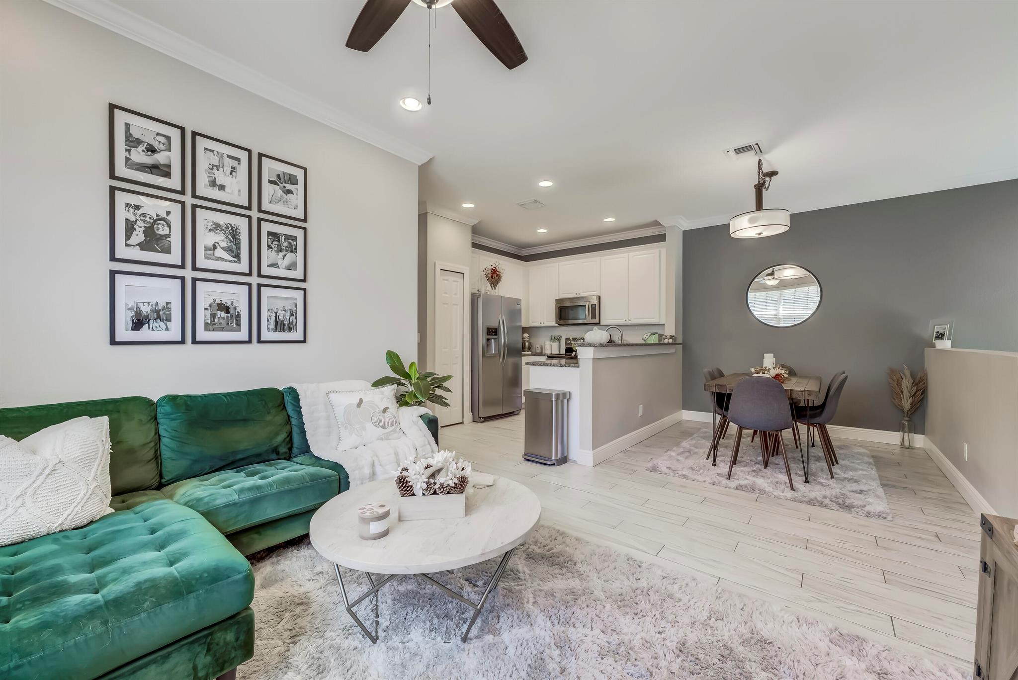 3051 SE Lexington Lakes Drive 203