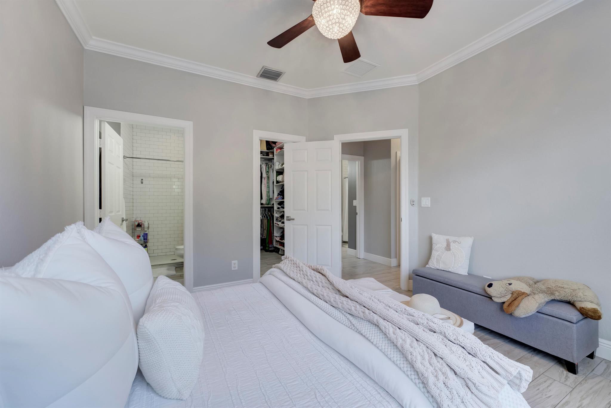 3051 SE Lexington Lakes Drive 203
