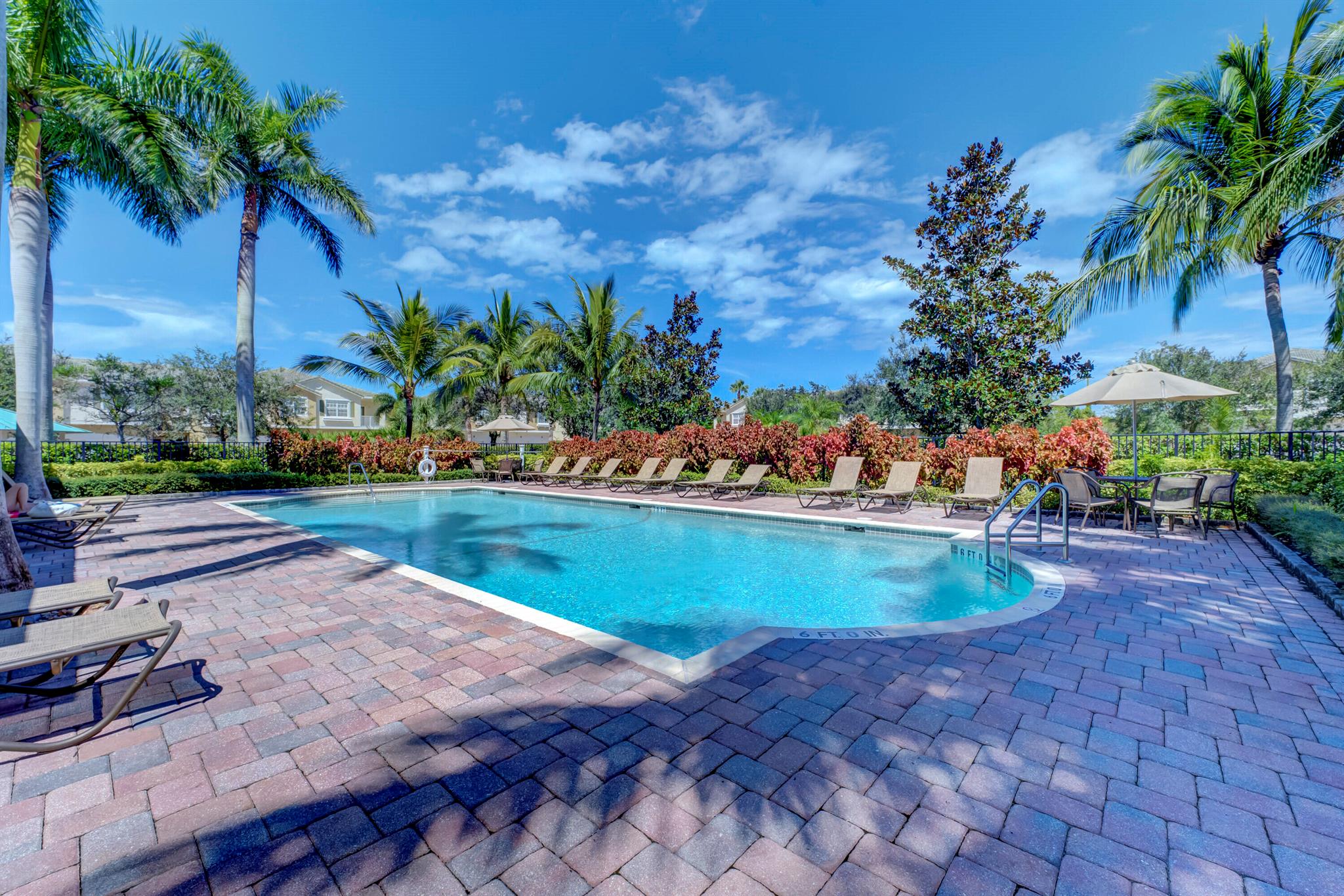 3051 SE Lexington Lakes Drive 203