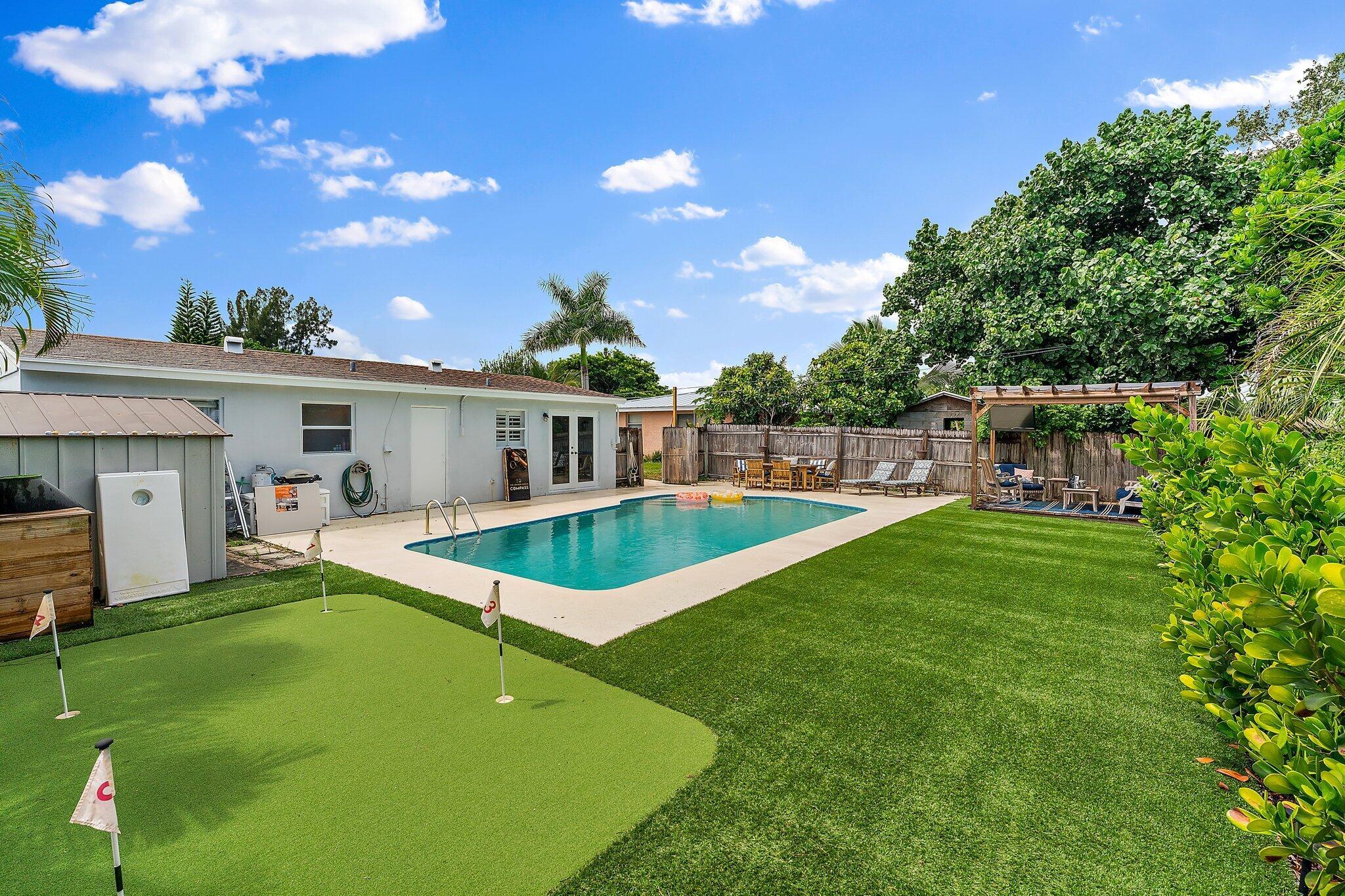 3573 Everglades Road