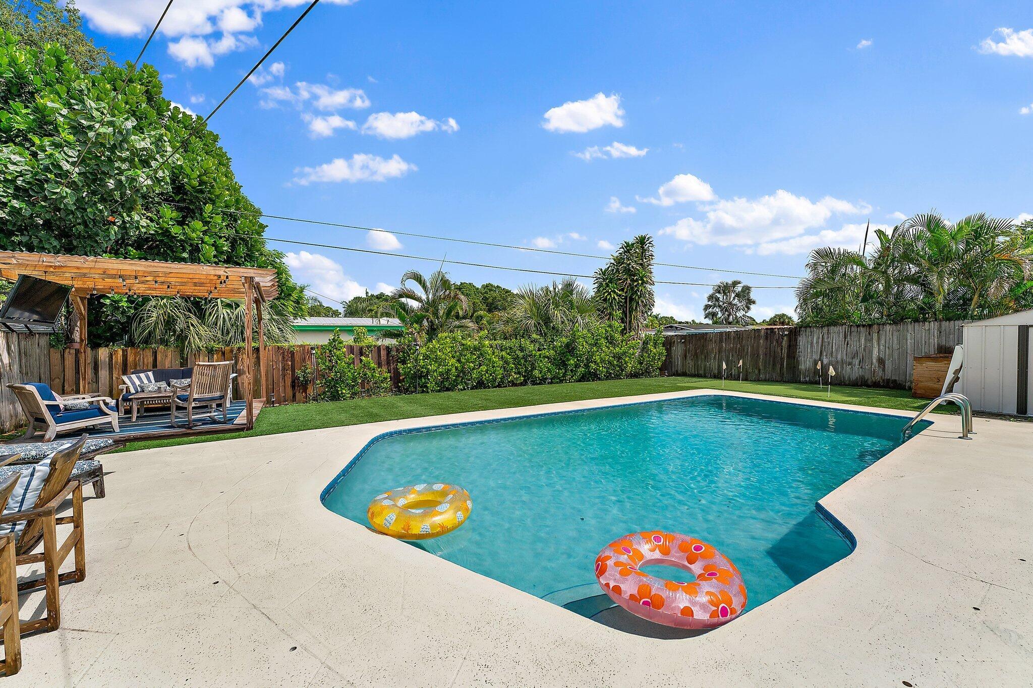 3573 Everglades Road