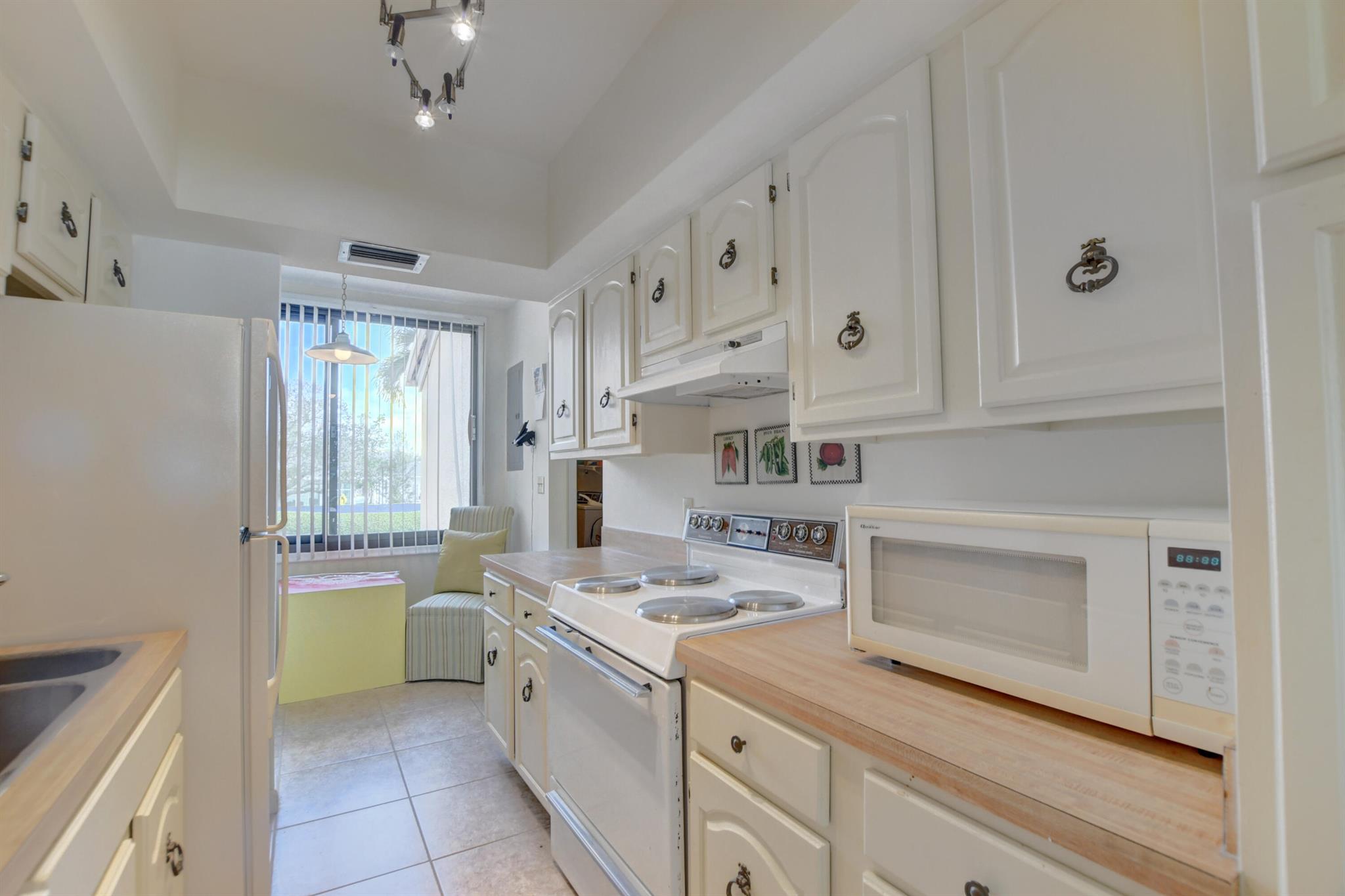 3103 Bridgewood Drive