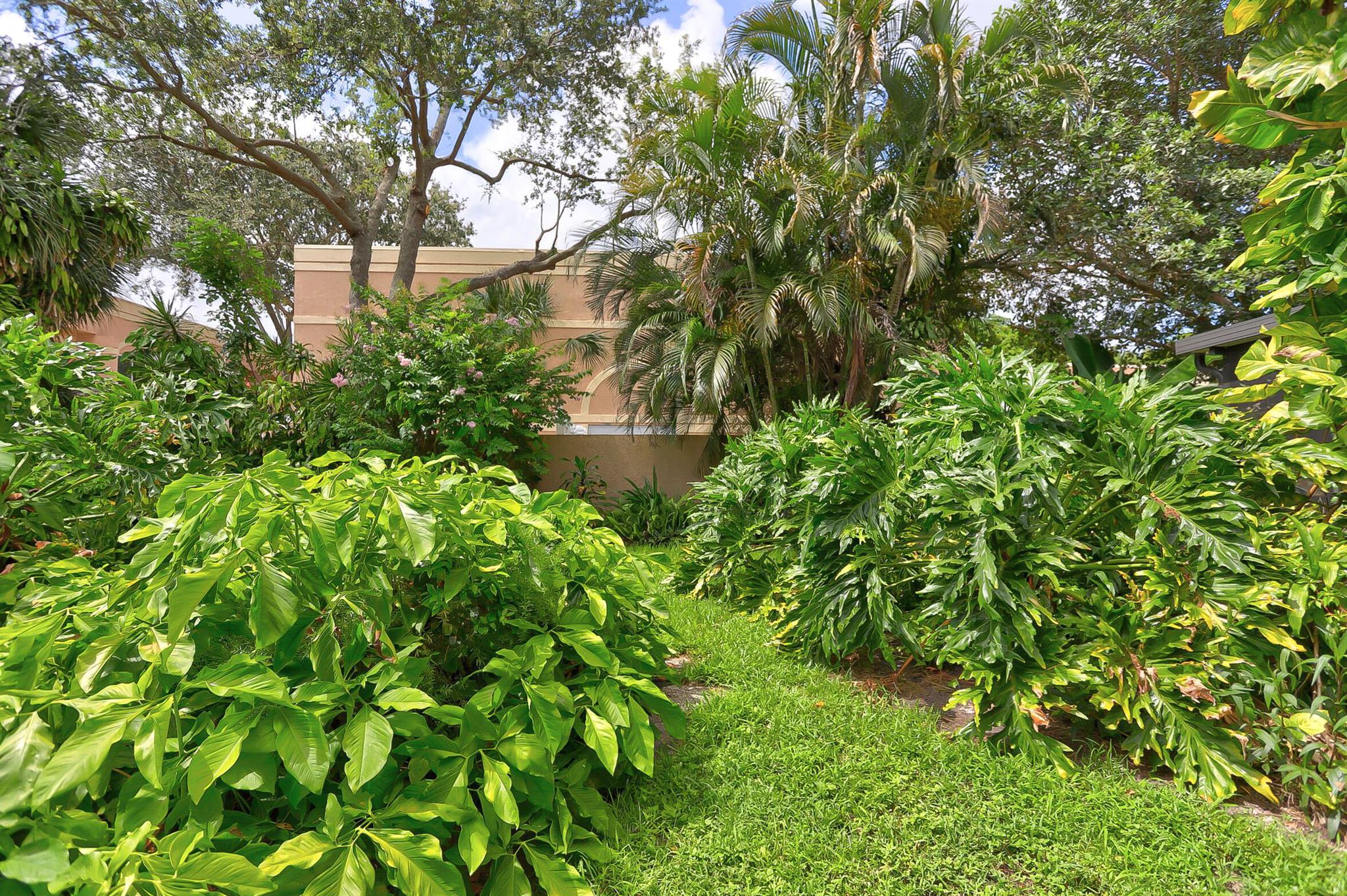 1169 NW 13th Street 1