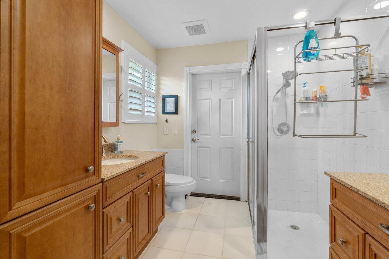 4449 Lacey Oak Drive