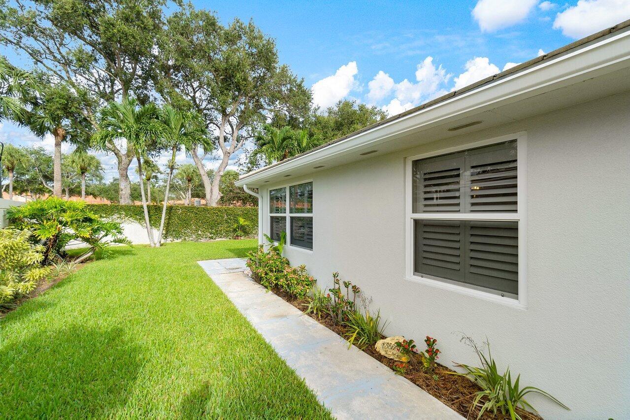 4449 Lacey Oak Drive