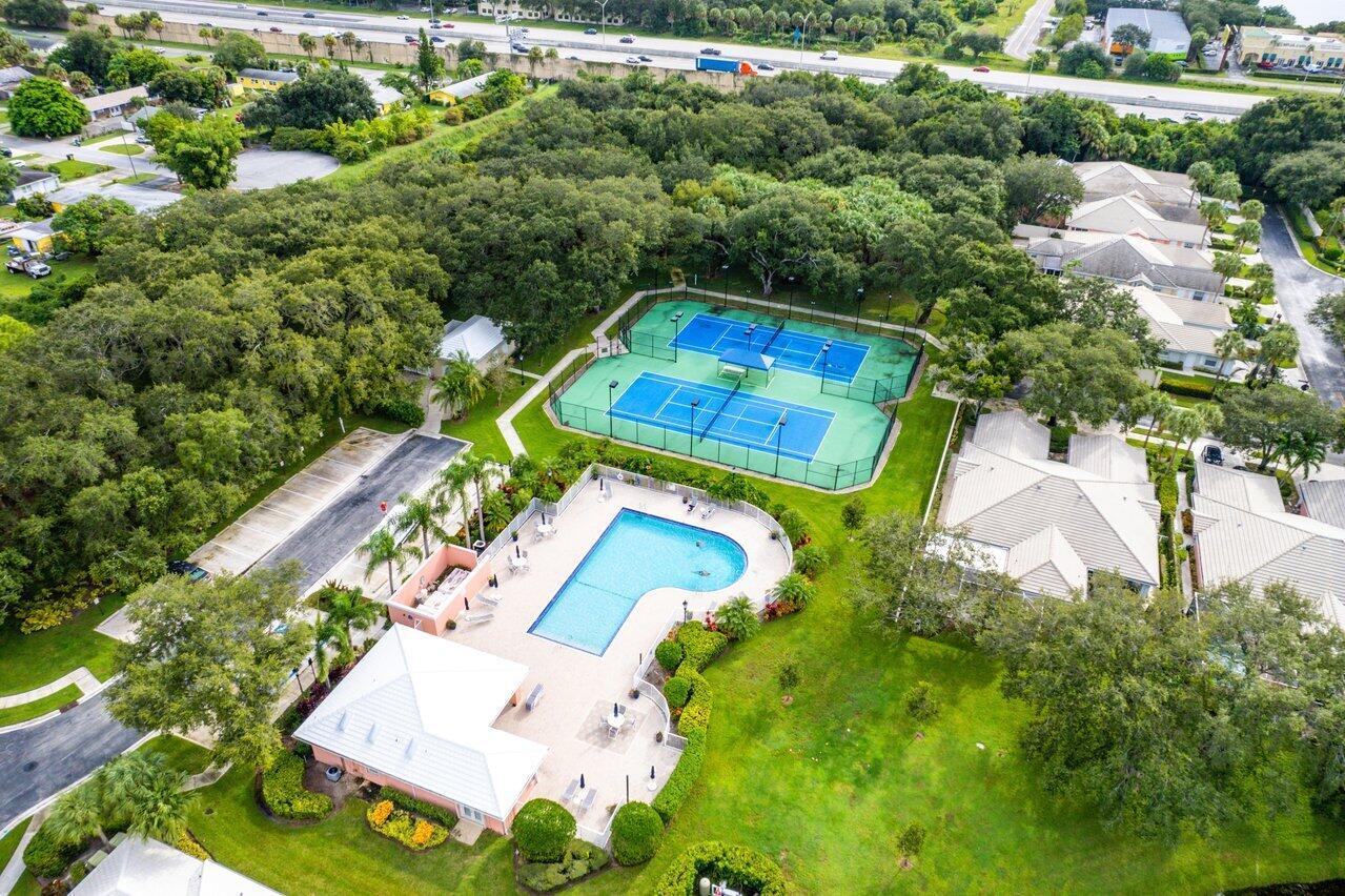 4449 Lacey Oak Drive