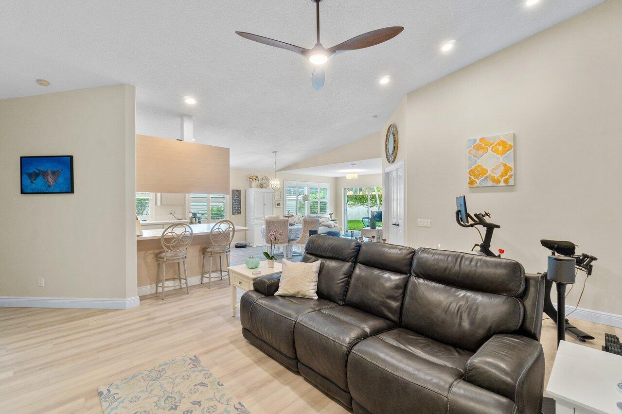 4449 Lacey Oak Drive