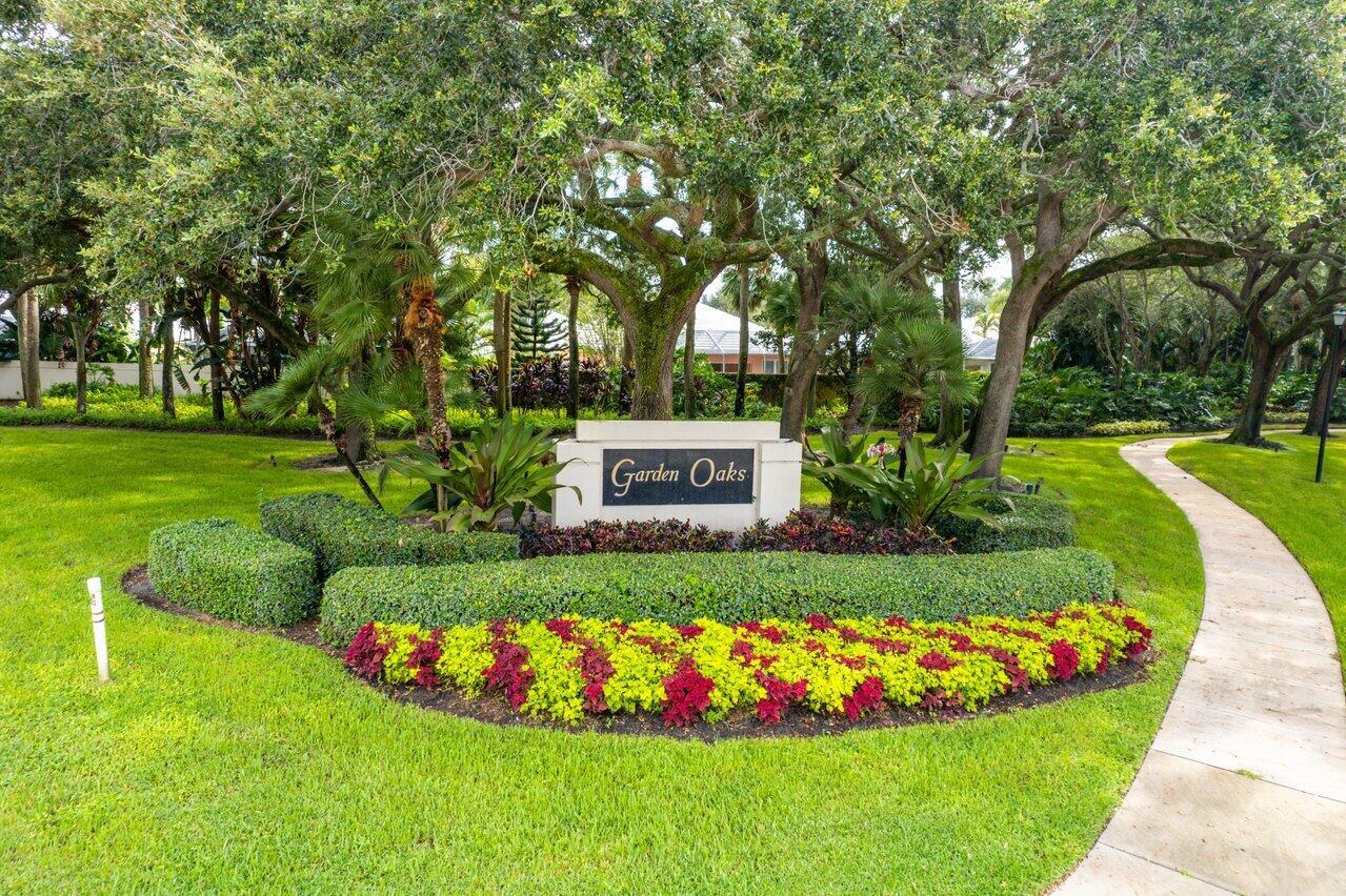 4449 Lacey Oak Drive