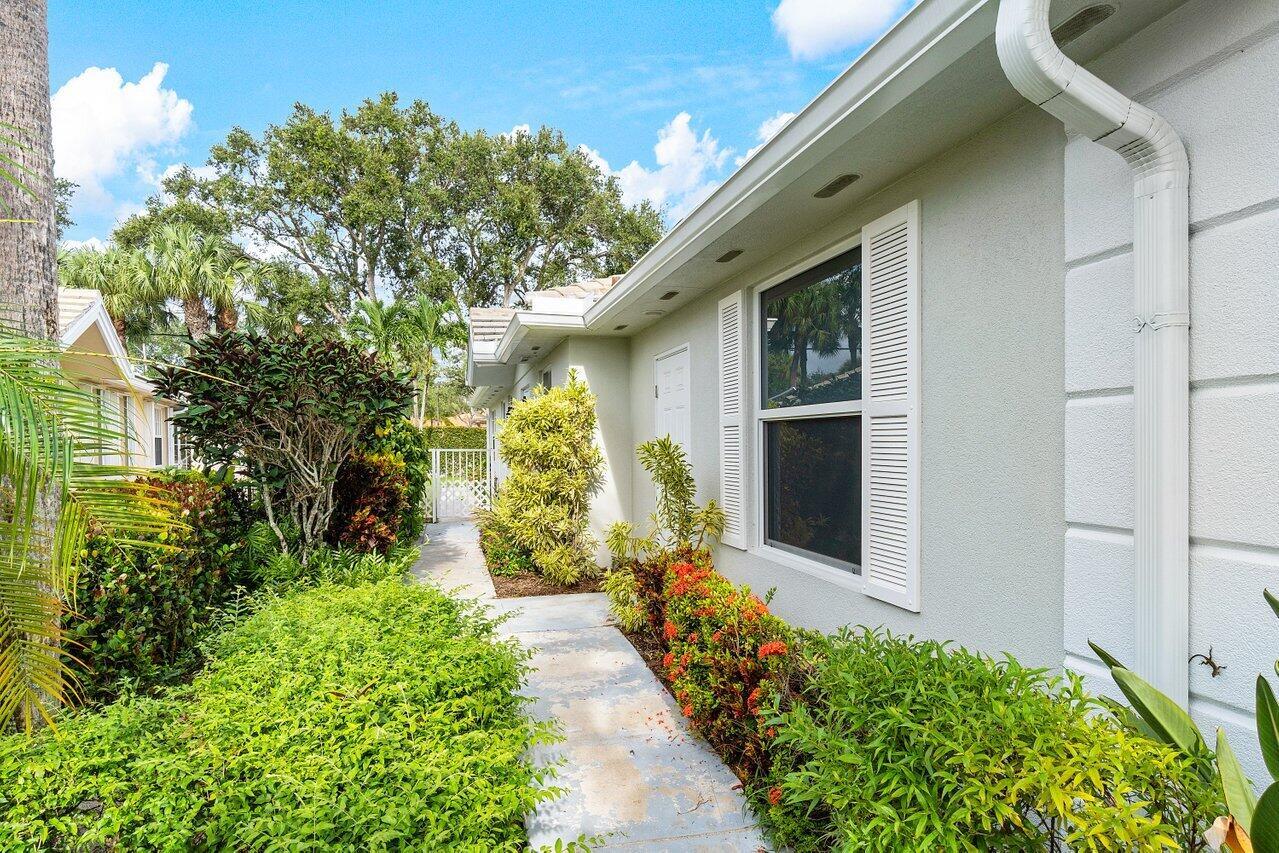 4449 Lacey Oak Drive