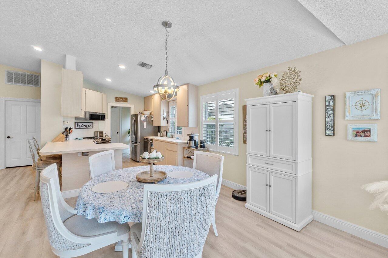 4449 Lacey Oak Drive