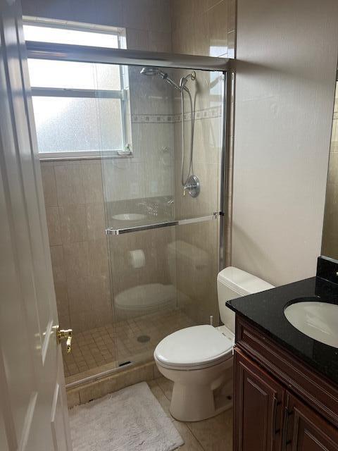 5829 NW Zenith Drive