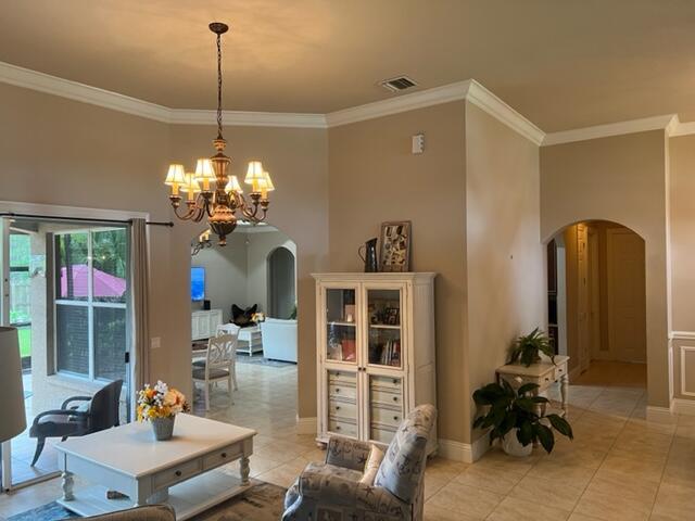 5829 NW Zenith Drive