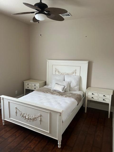 5829 NW Zenith Drive