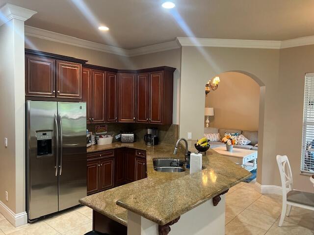 5829 NW Zenith Drive