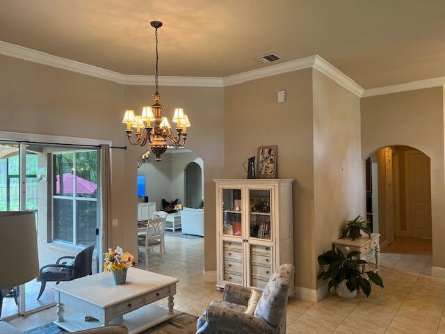 5829 NW Zenith Drive