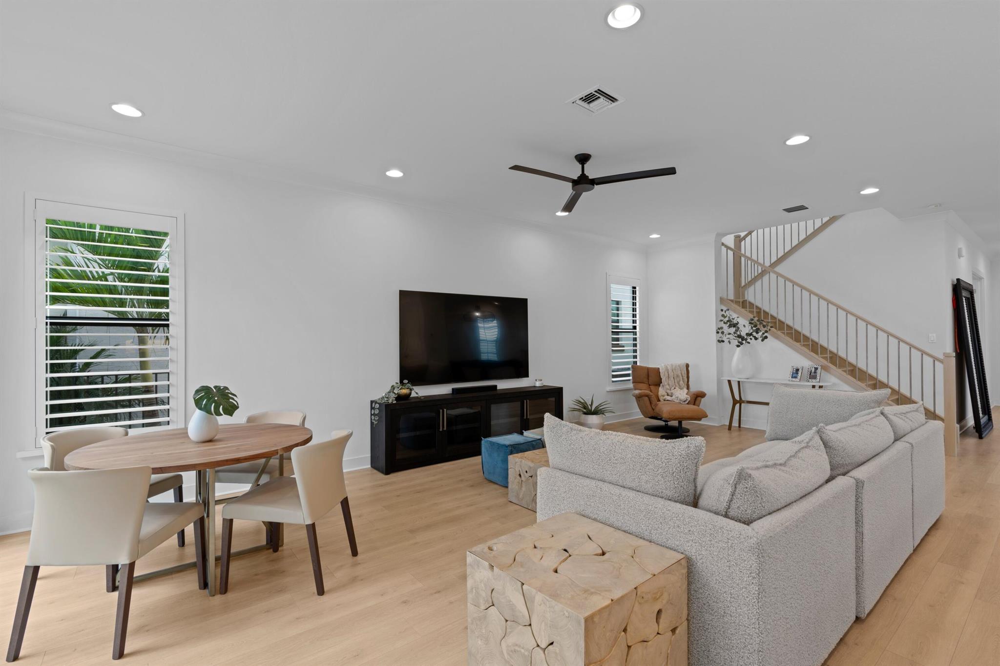 5028 Grandiflora Road