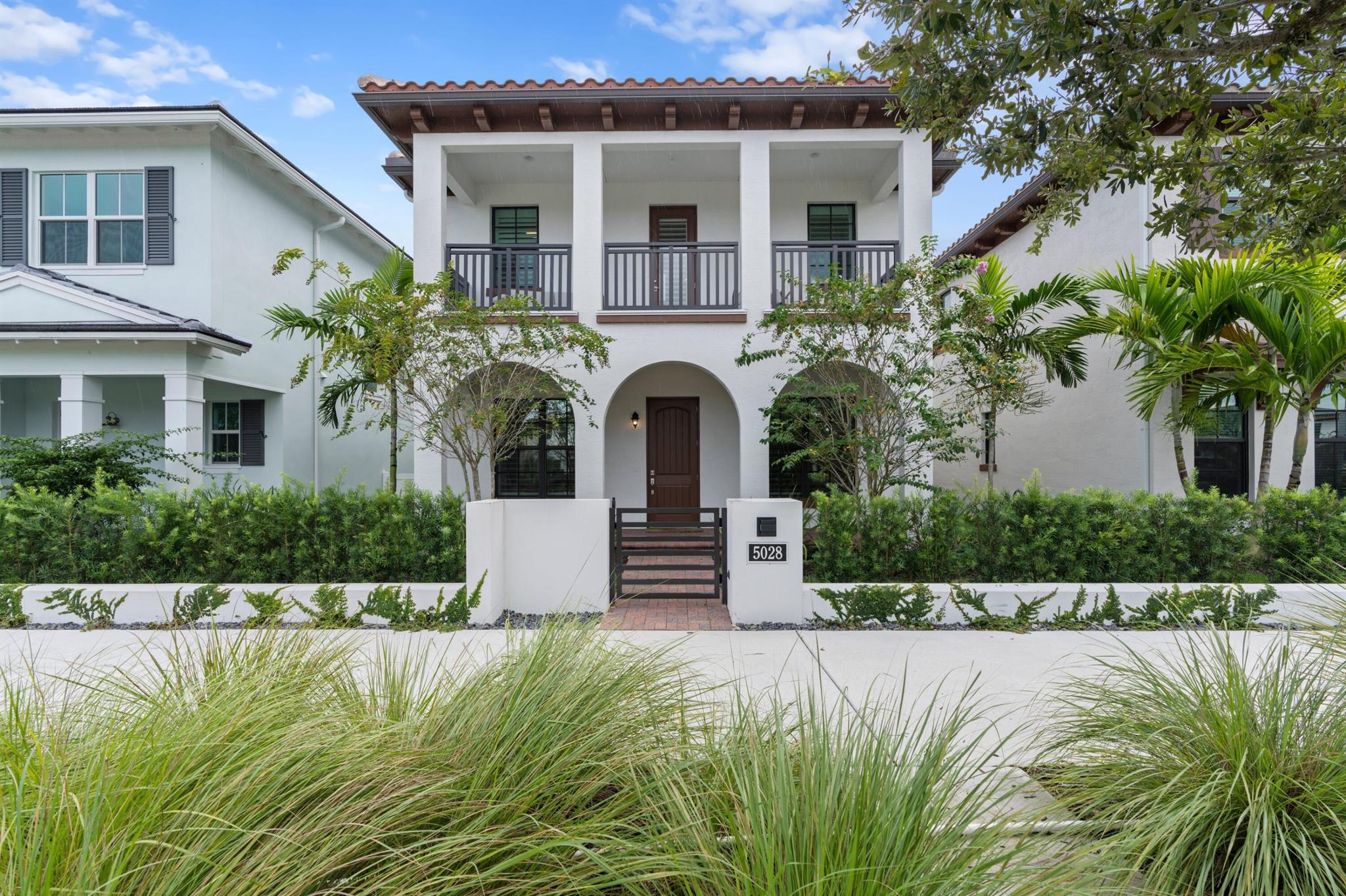 5028 Grandiflora Road