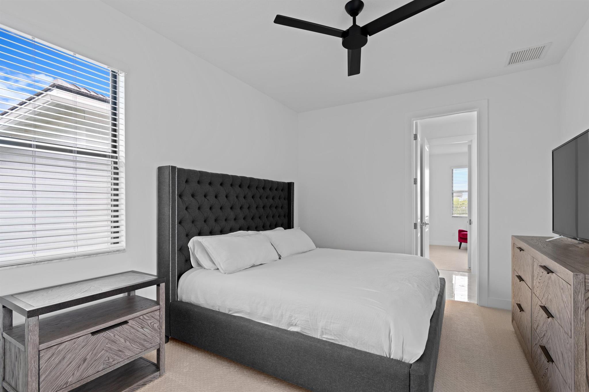 5028 Grandiflora Road