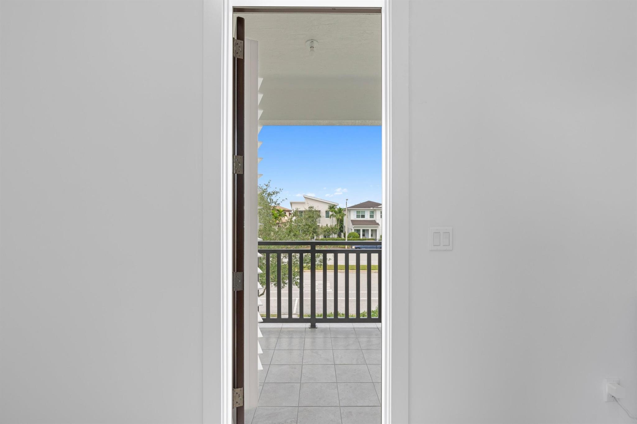 5028 Grandiflora Road