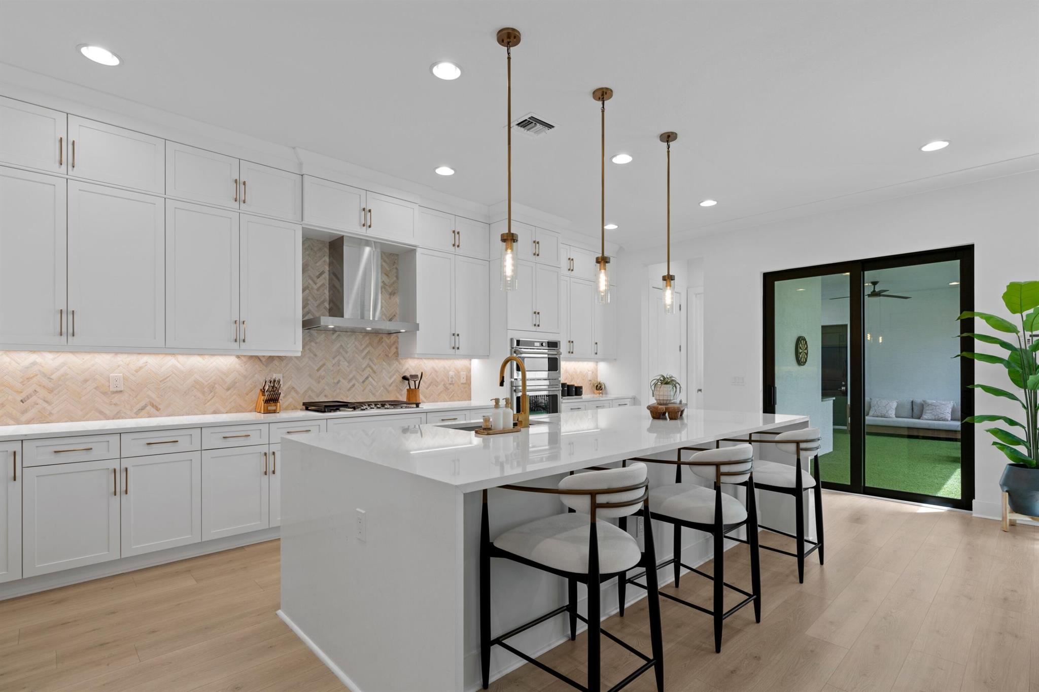 5028 Grandiflora Road