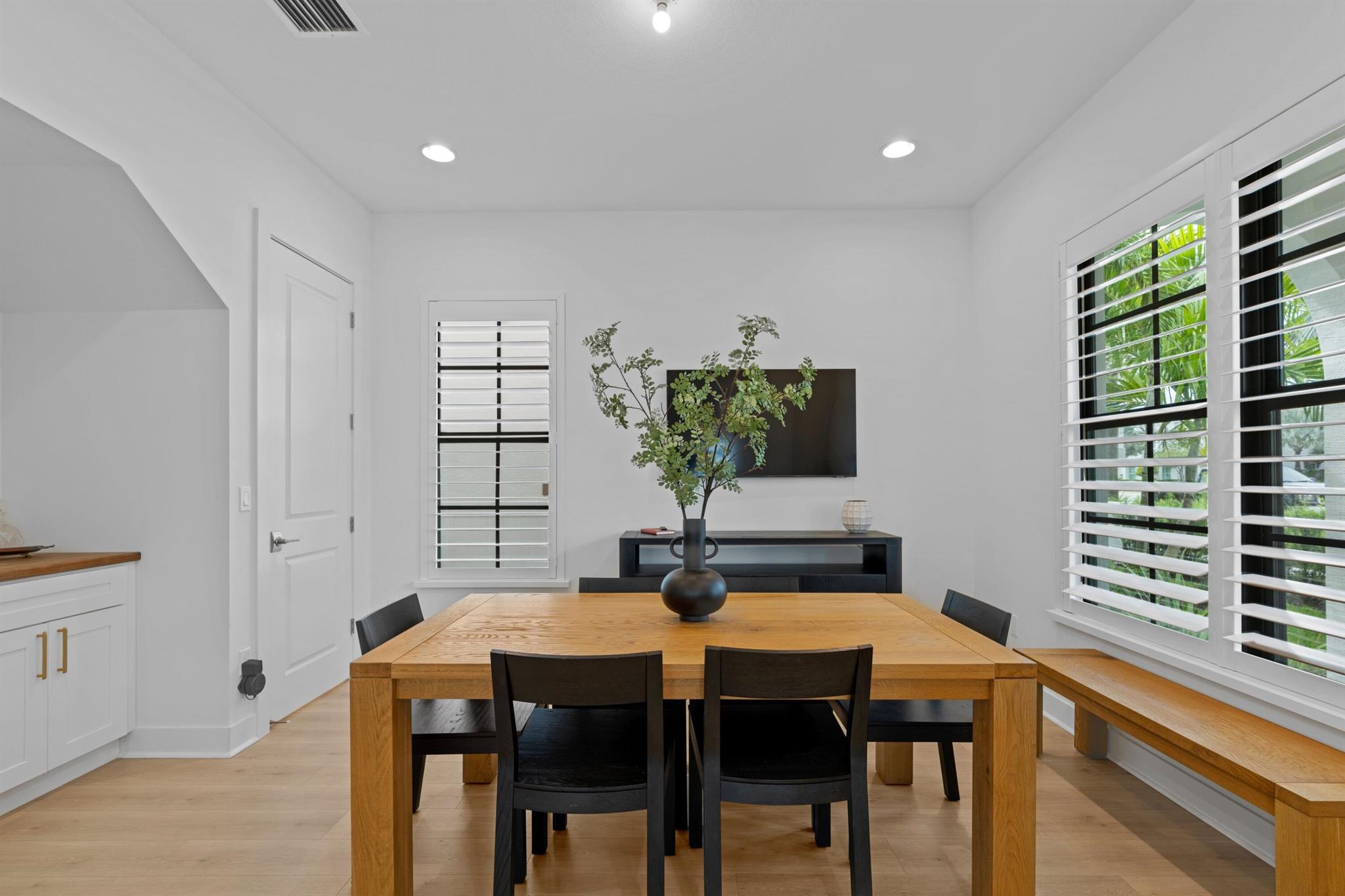 5028 Grandiflora Road