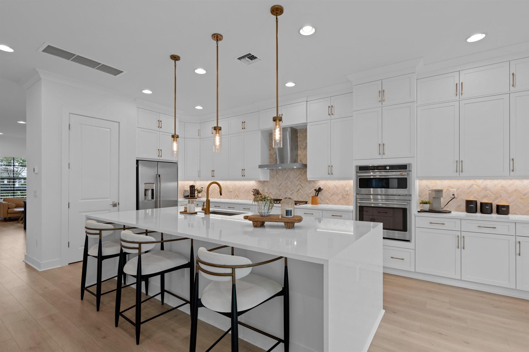 5028 Grandiflora Road