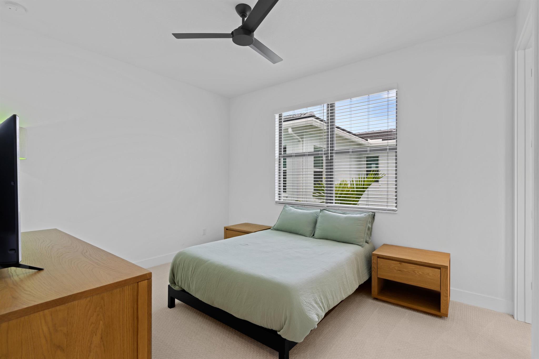 5028 Grandiflora Road