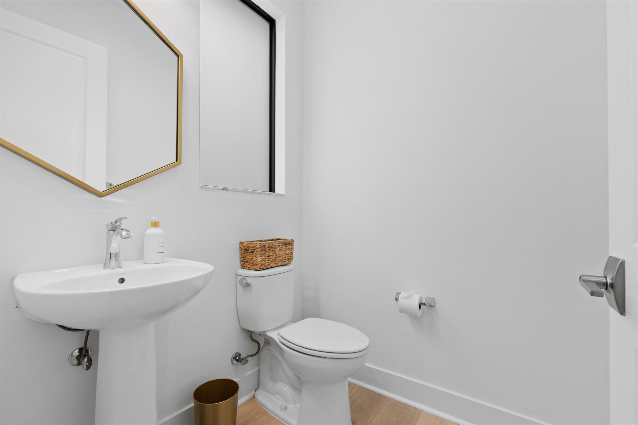 5028 Grandiflora Road