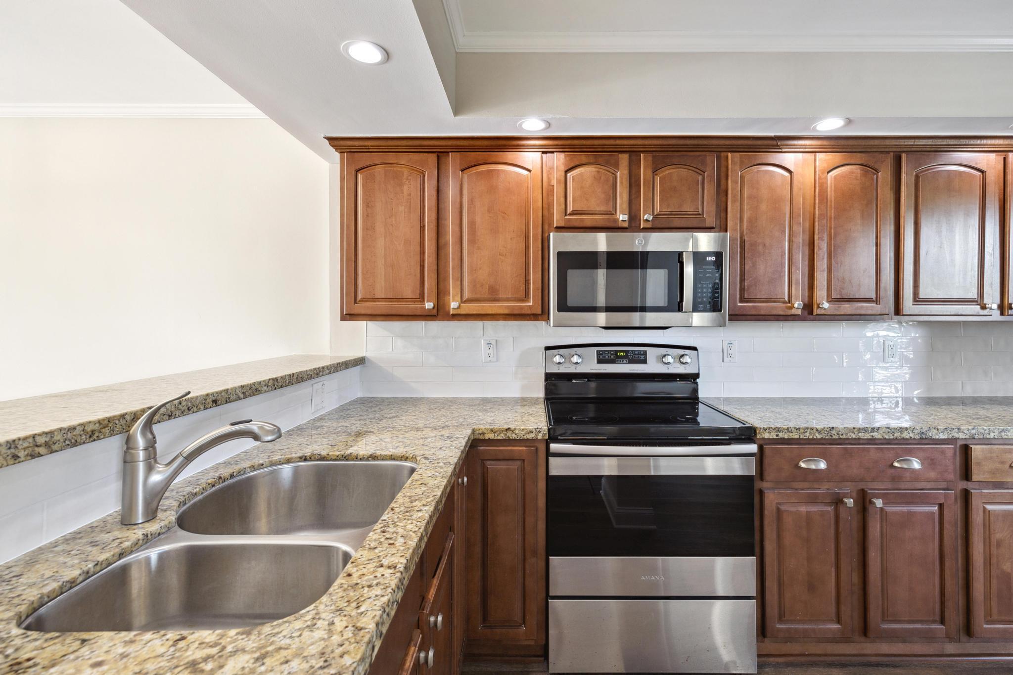 4 Royal Palm Way 2080