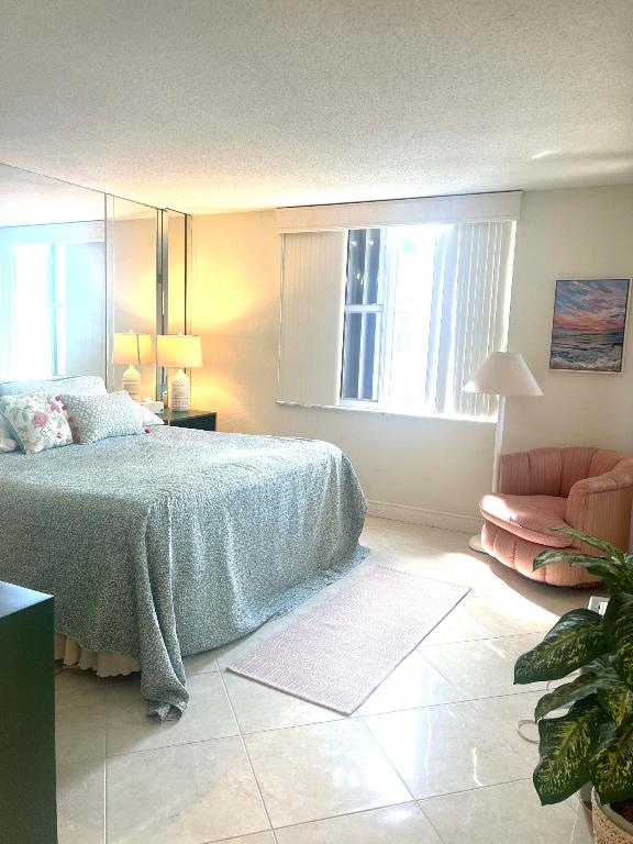 3545 S Ocean Boulevard Boulevard 401