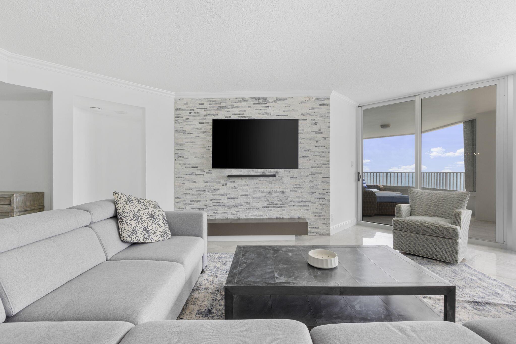 5200 N Ocean Drive 1702