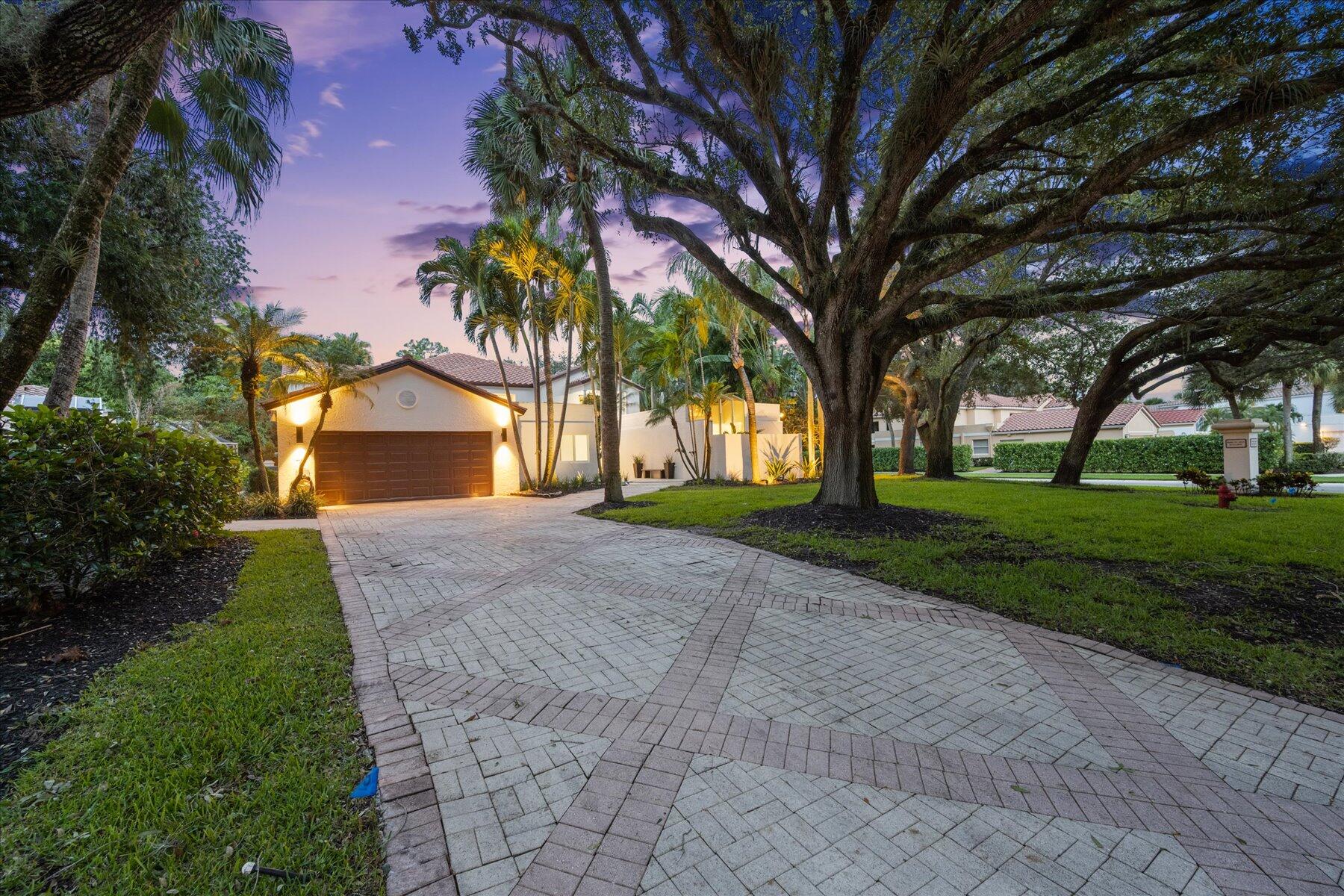 1124 Seagull Park Road N