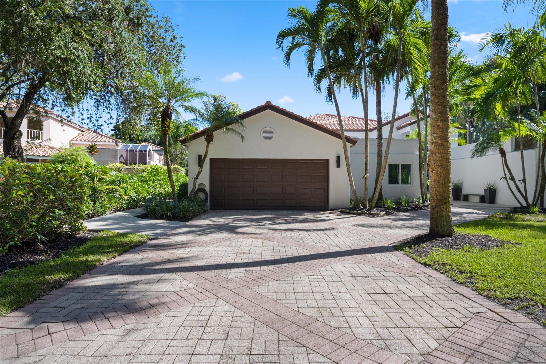 1124 Seagull Park Road N