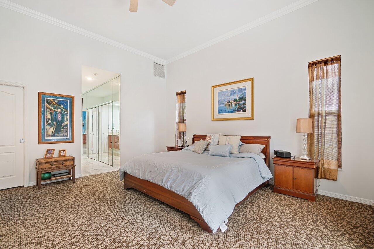 959 Parkside Circle N