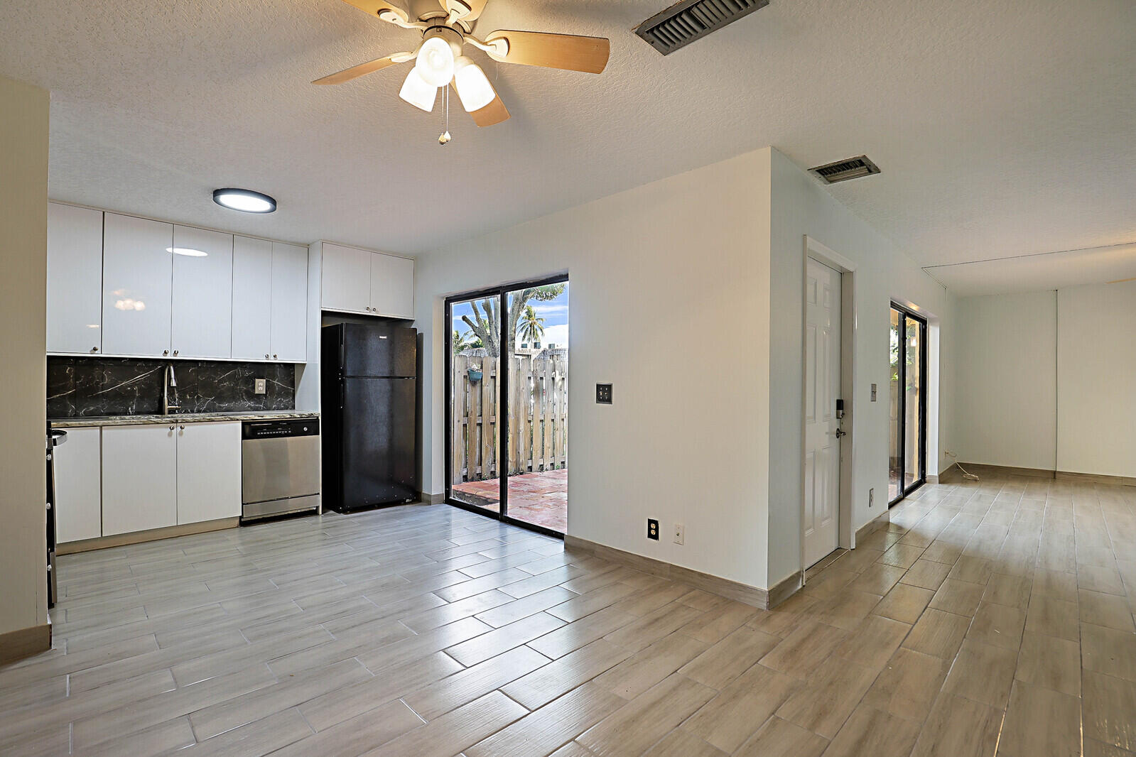 253 Woodland Road