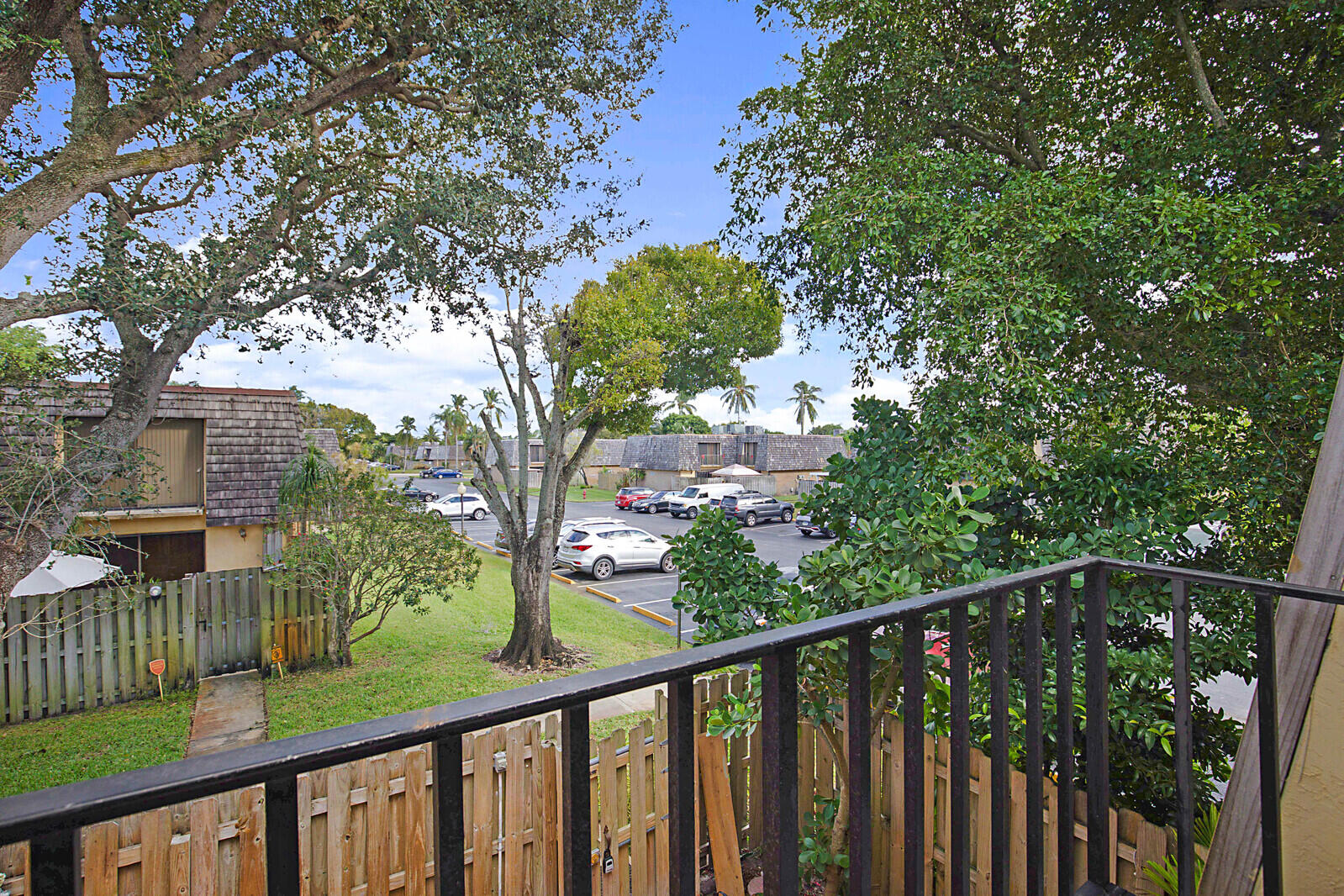 253 Woodland Road