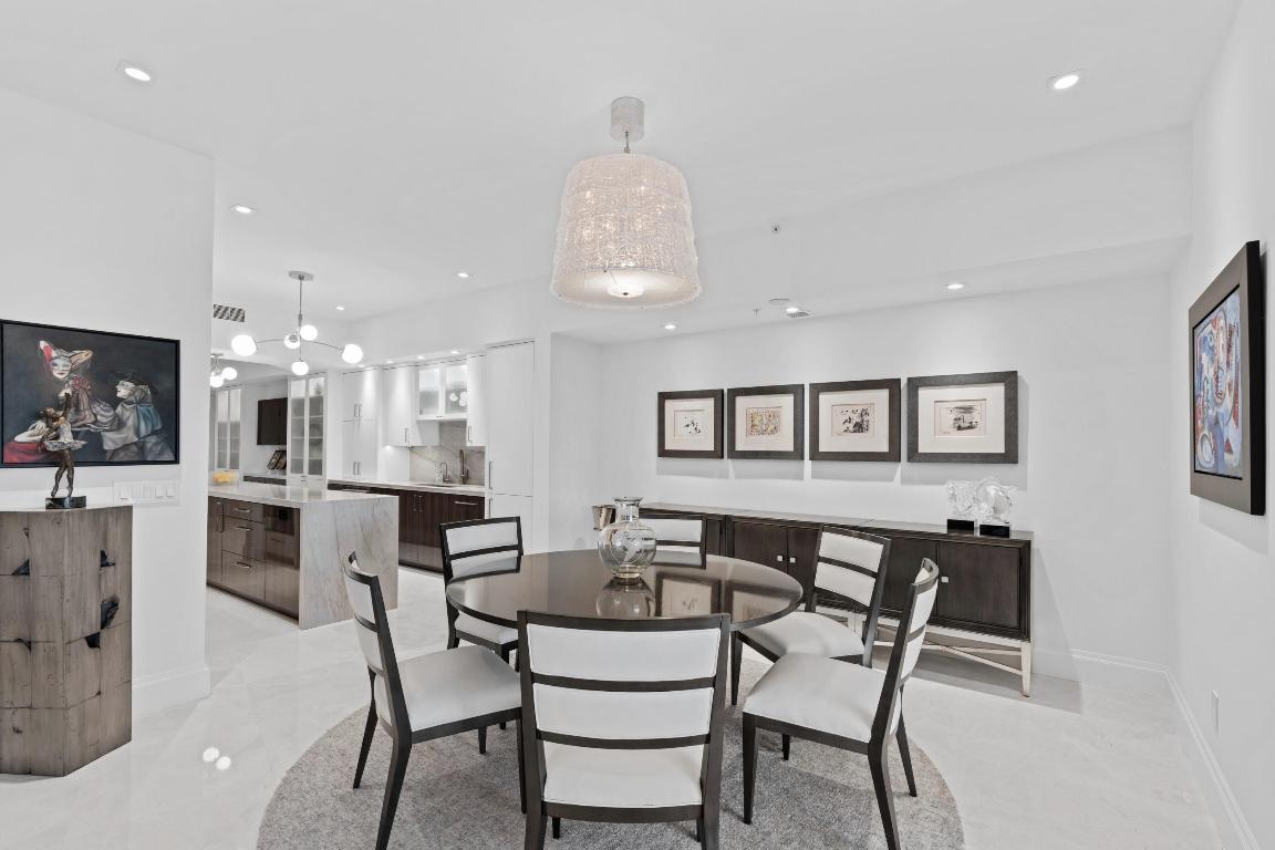 201 S Narcissus Avenue 504