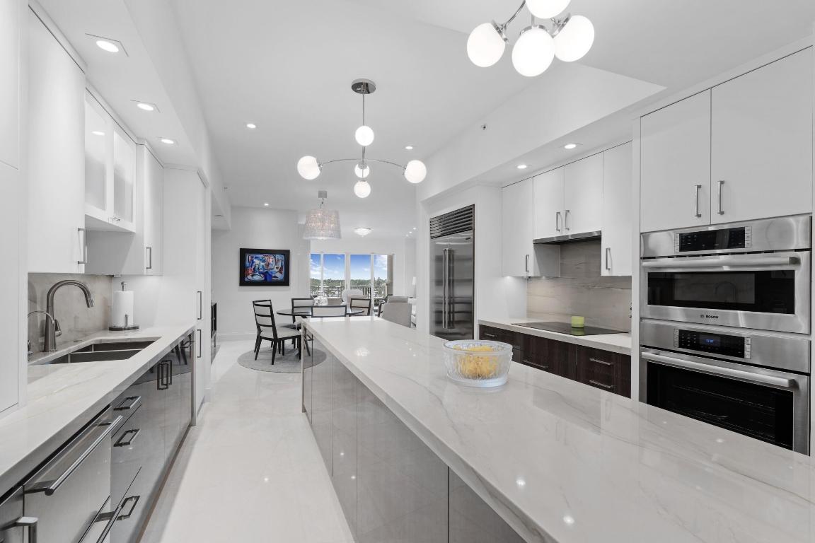 201 S Narcissus Avenue 504