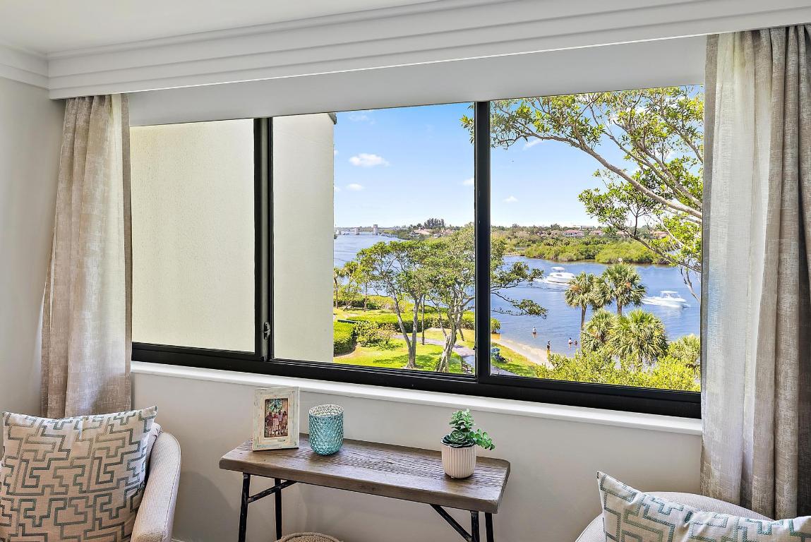 1000 N Us Highway 1 El501