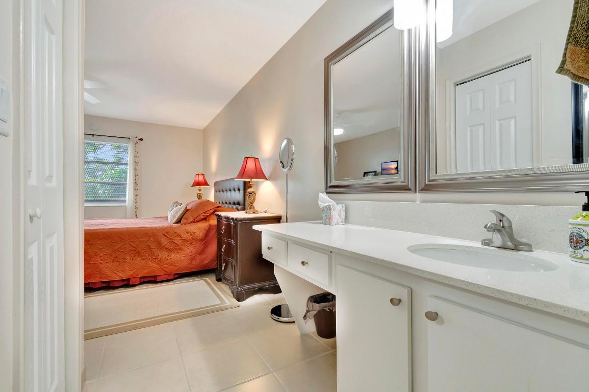 5094 Privet Place Unit: B