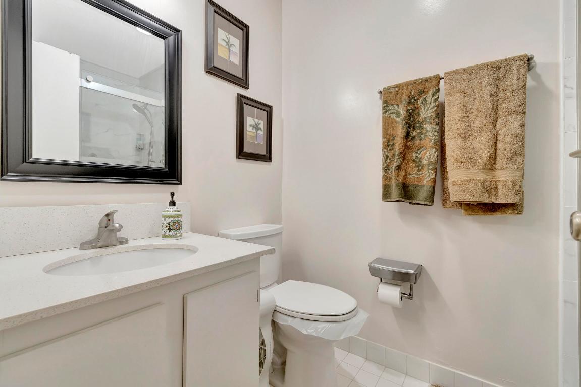 5094 Privet Place Unit: B