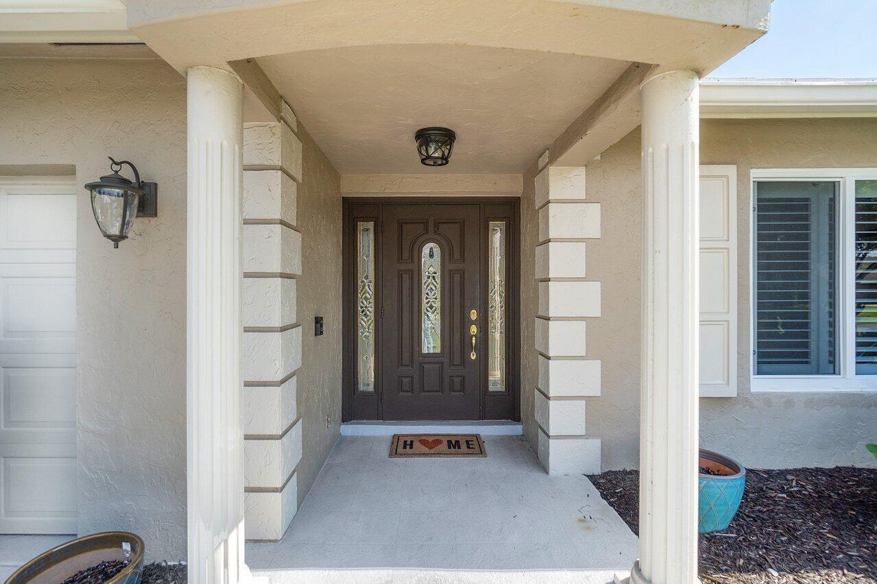 3255 Lakeview Boulevard