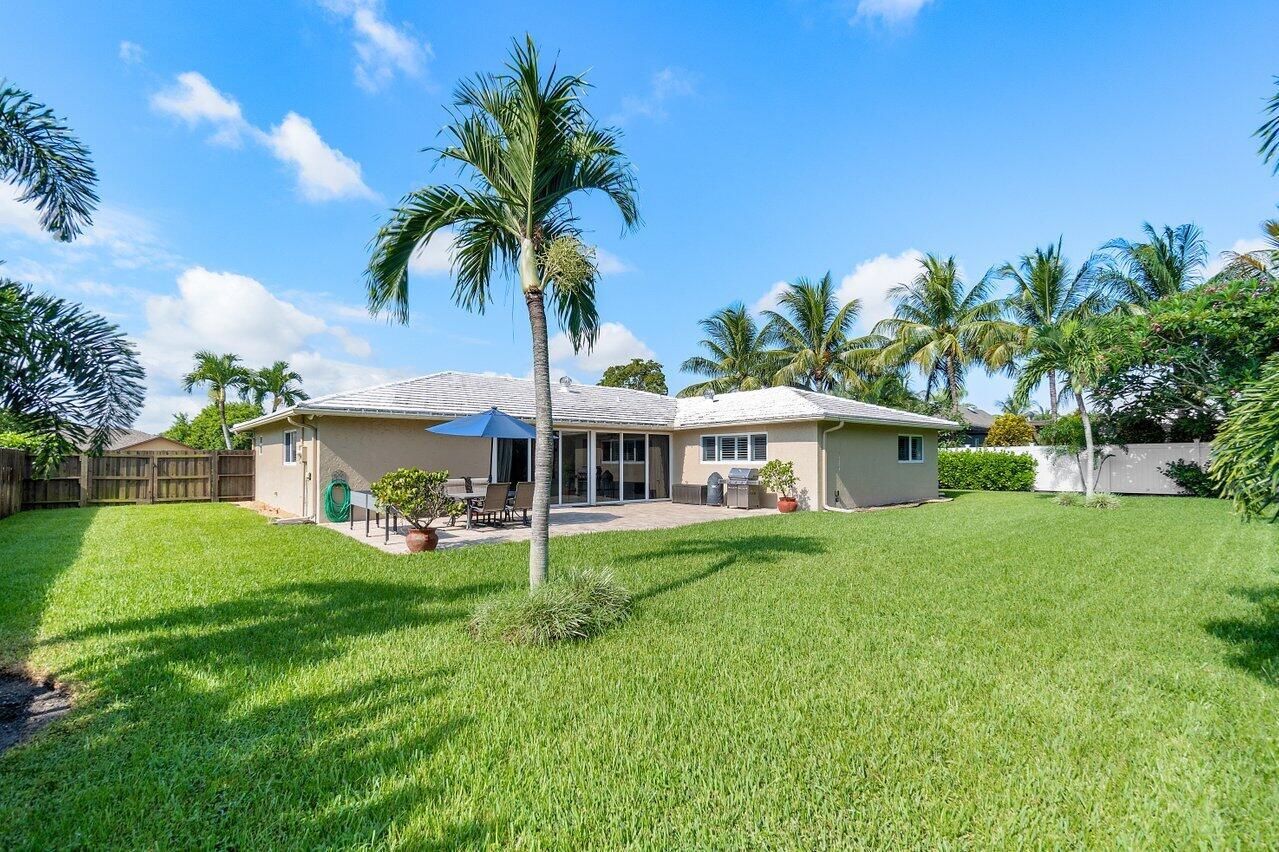 3255 Lakeview Boulevard