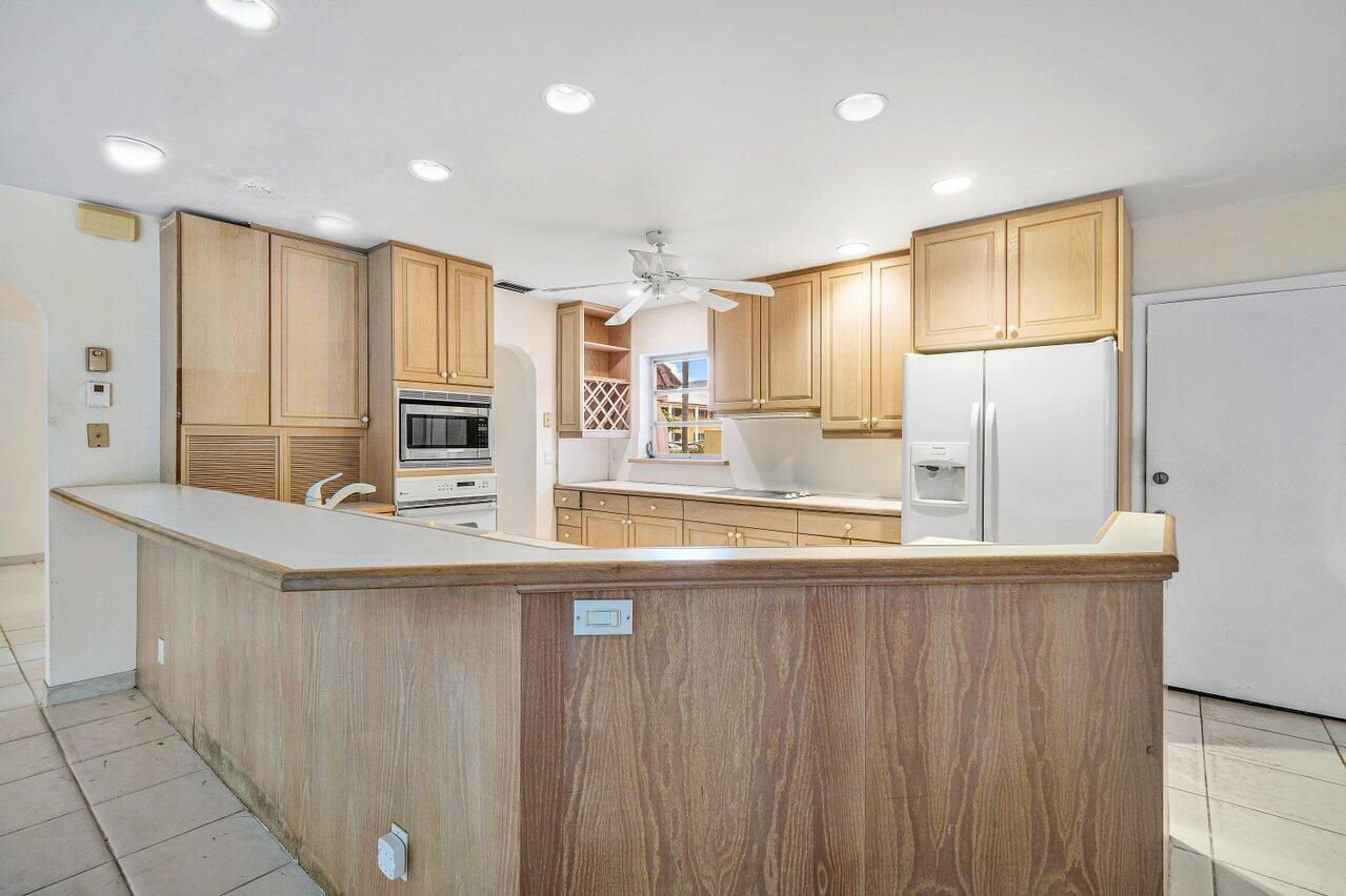 1060 Spanish River Road