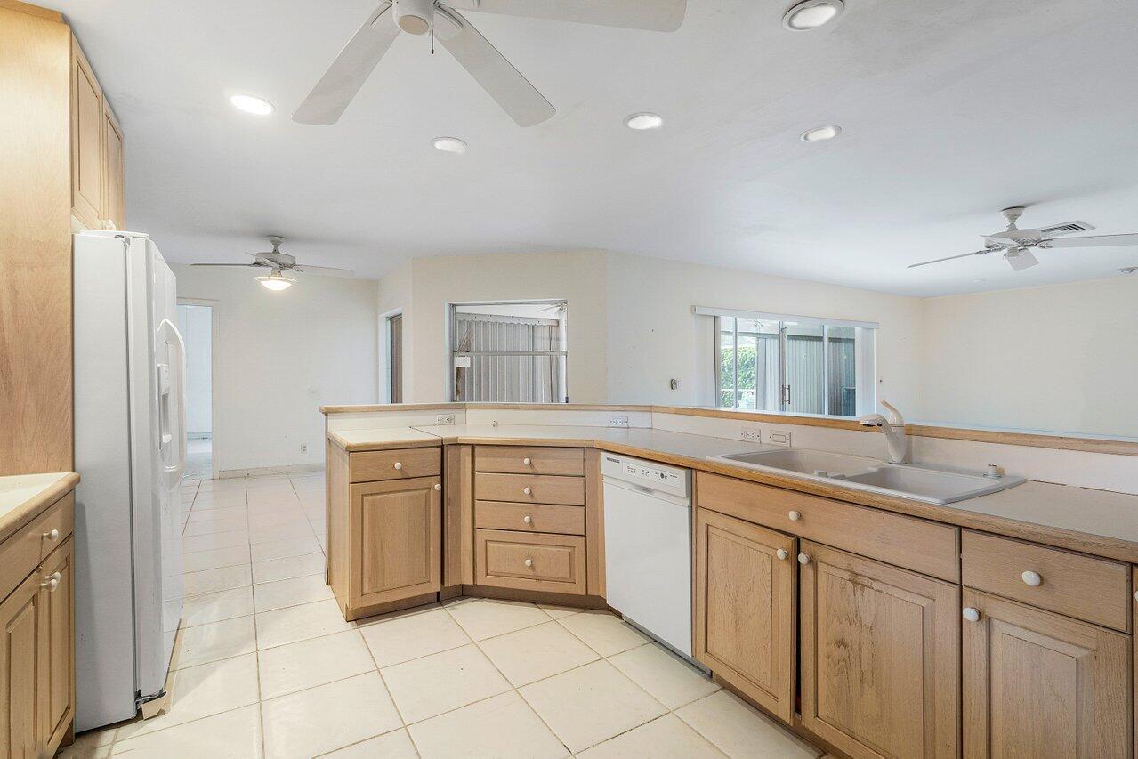 1060 Spanish River Road